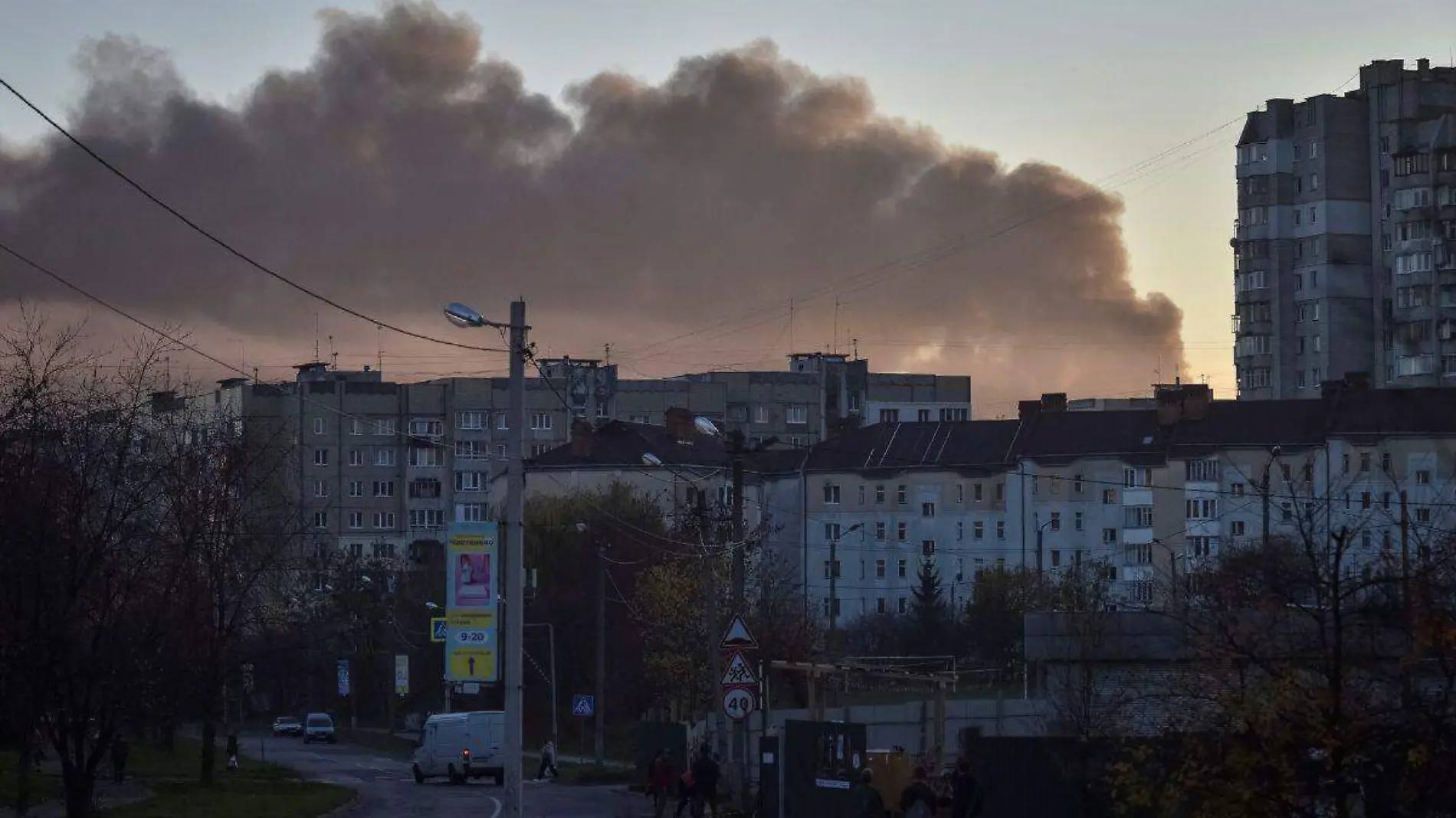 Rusia ejecuta el mayor ataque contra la red eléctrica ucraniana desde el inicio de la invasión